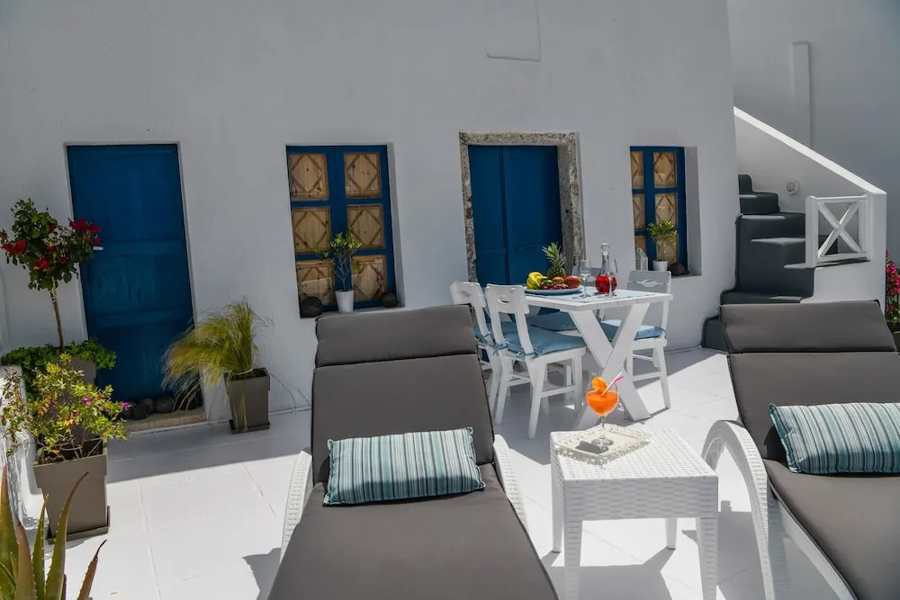 Castelia Villa Akrotiri