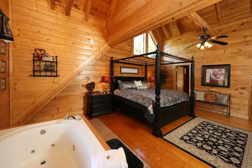 Blessed Nest 4 Br cabin by RedAwning