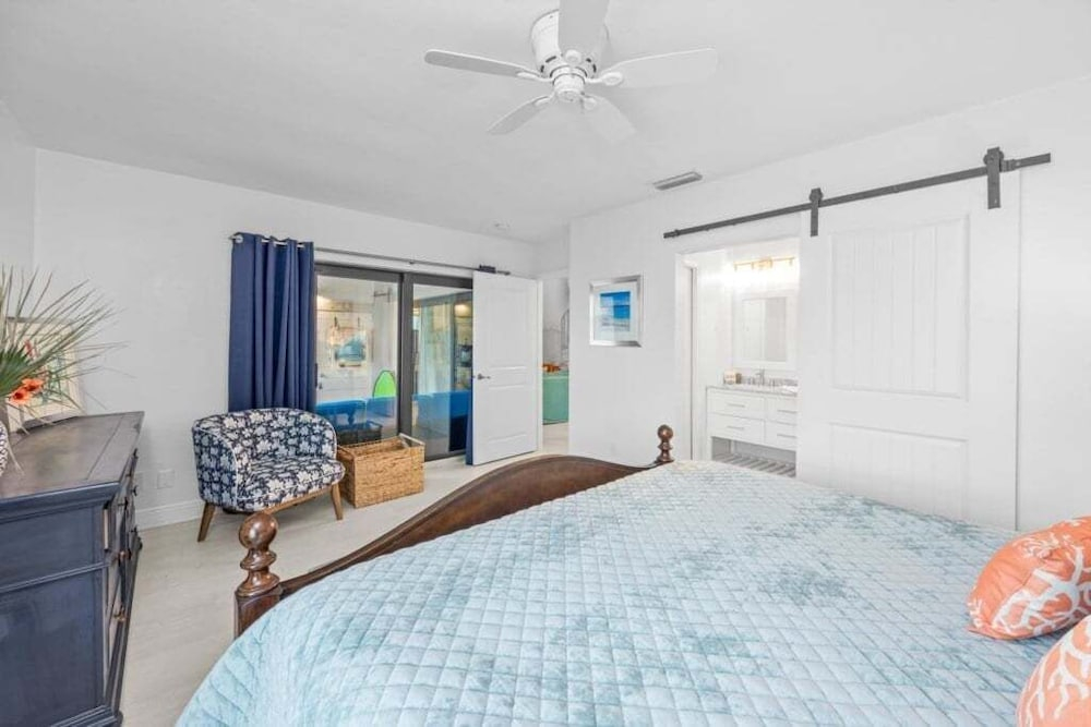 Coquina Beach 4f 3 Bedroom Condo