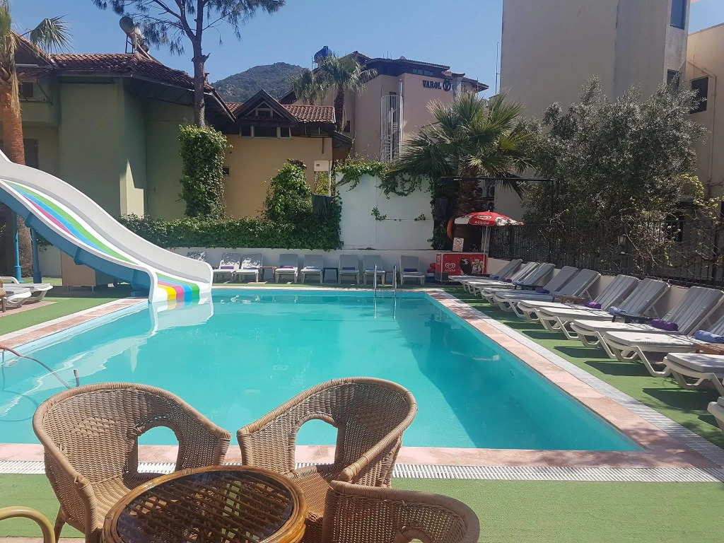 Yade Luxe Hotel