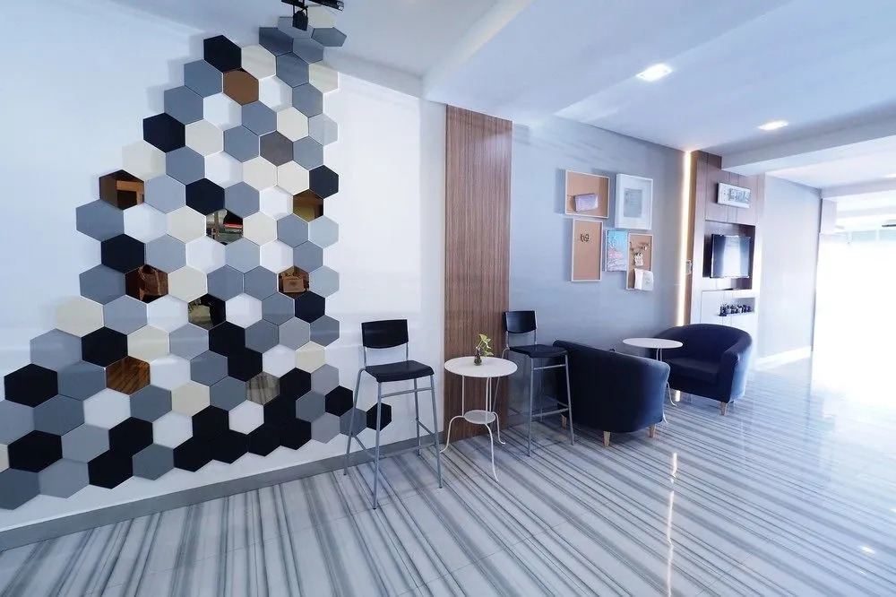 Ingnaam Hotel