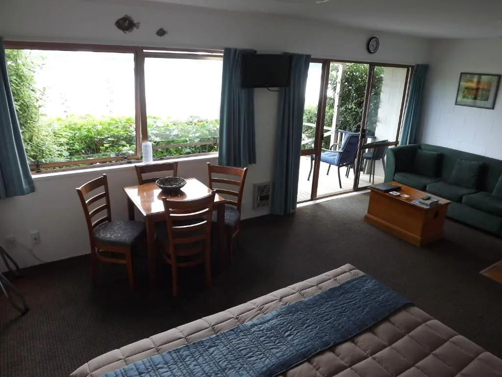 Harbour View Motel