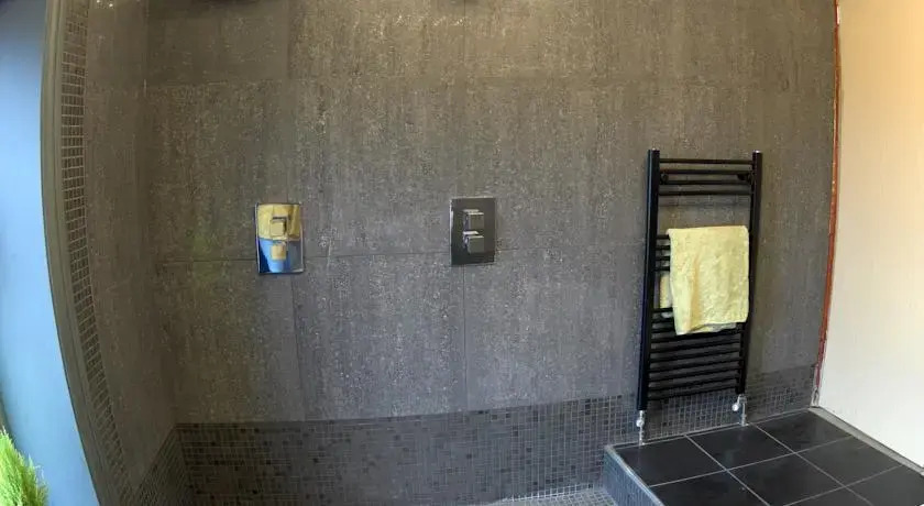 Halcyon Apartment