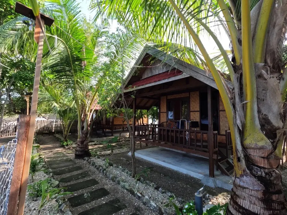 Maryan Moyo Bungalows & Resto