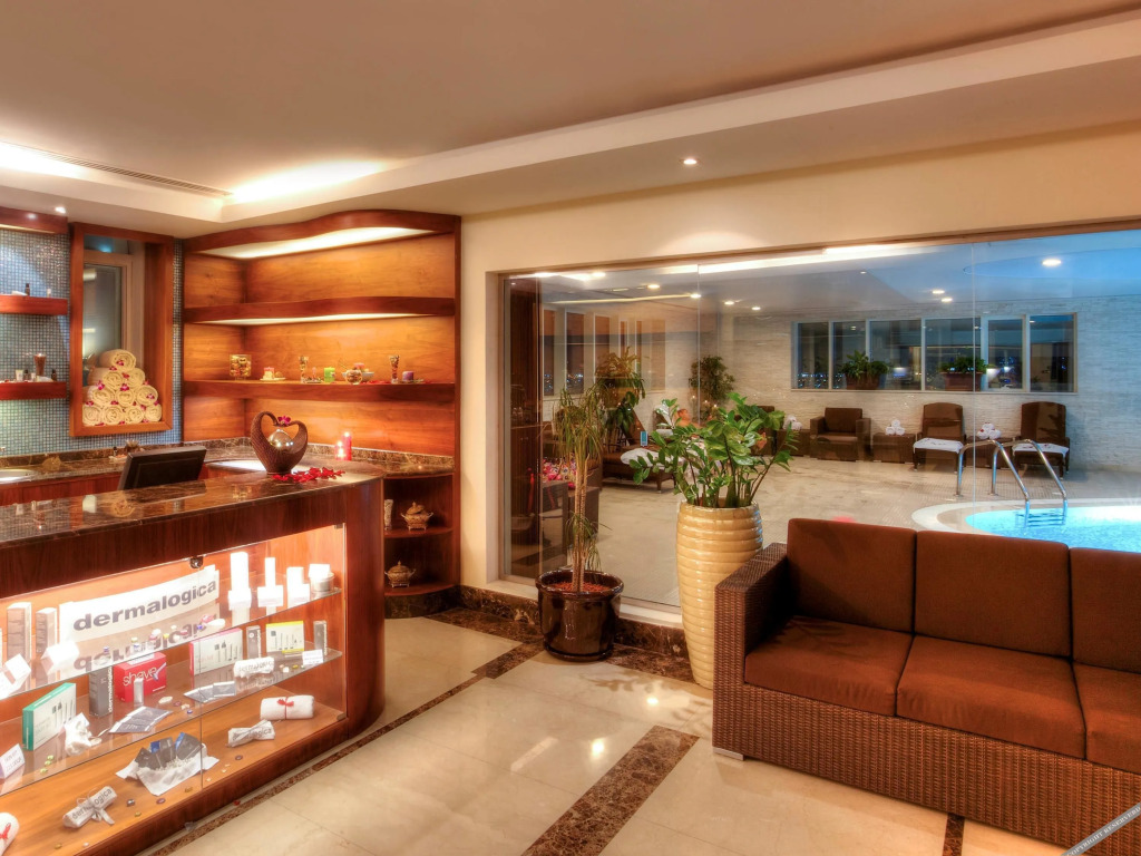 Mathema Premium Aparthotel