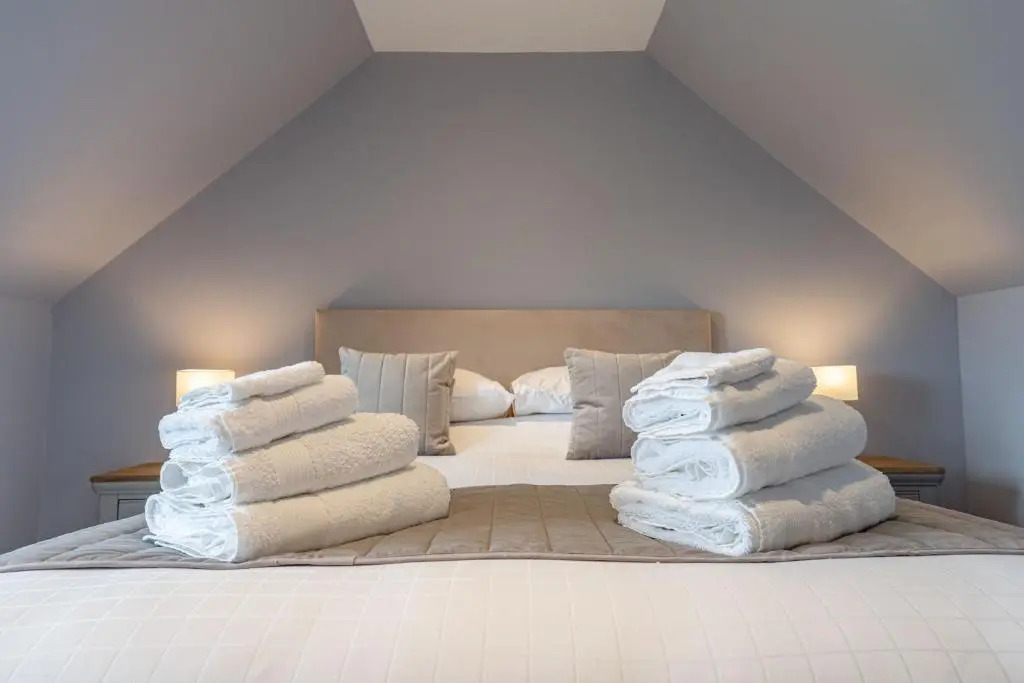 The Annexe, Luxury Property with Hot Tub at Pitilie Pods