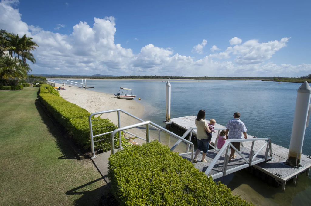 Noosa Quays Waterfront Accomodation