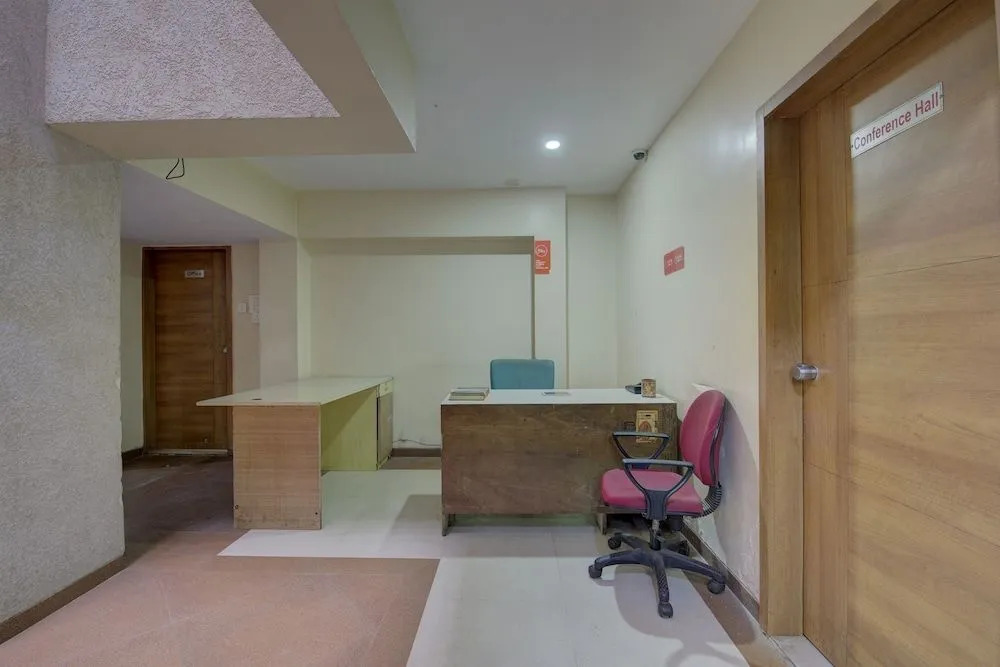 OYO 24981 Hotel Ashwamedh Residency