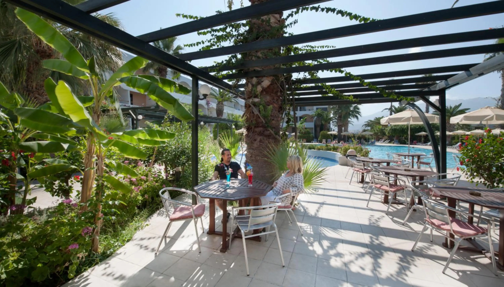 Tigaki Beach Hotel