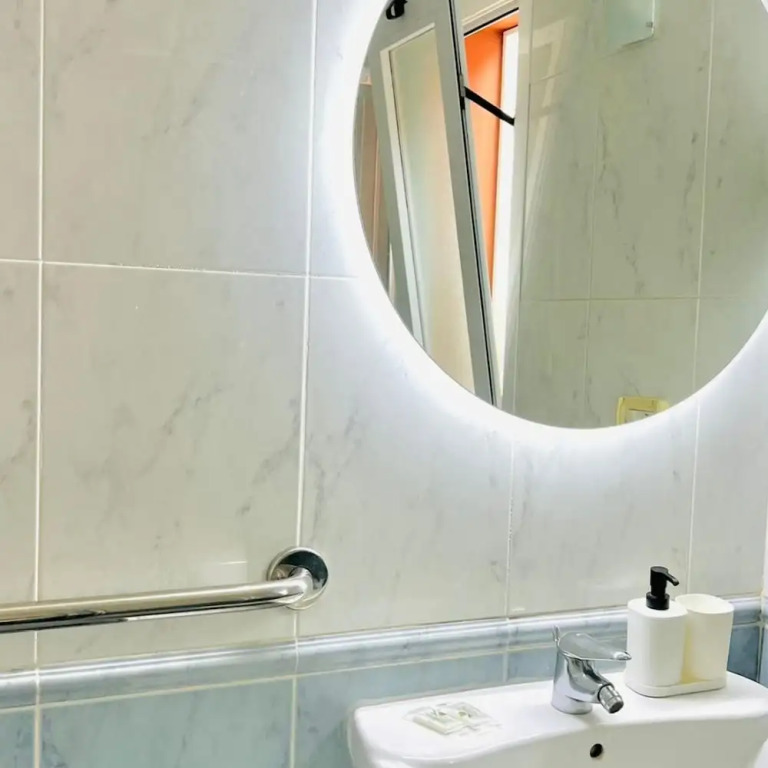 Modern Trendy 1BR Ground Floor Apartment