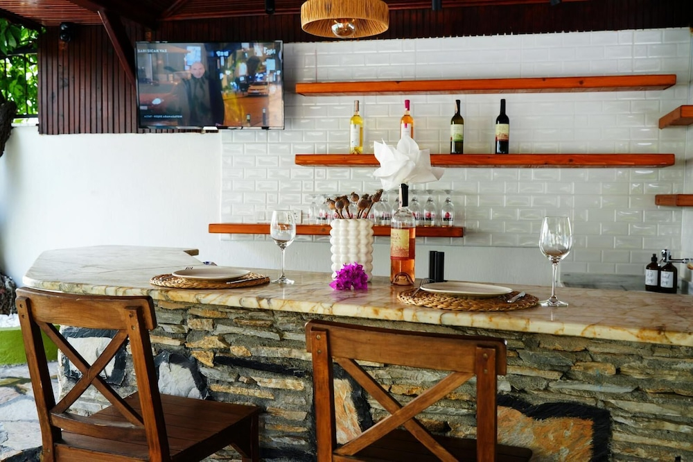Dalyando Hotel