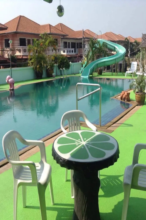 Tropical Pool