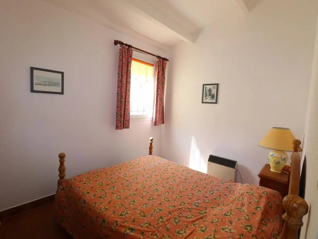 Maison P2 mezzanine, terrasse, proche plage et commerces, parking sécurisé au Grau-du-Roi - FR-1-307-142