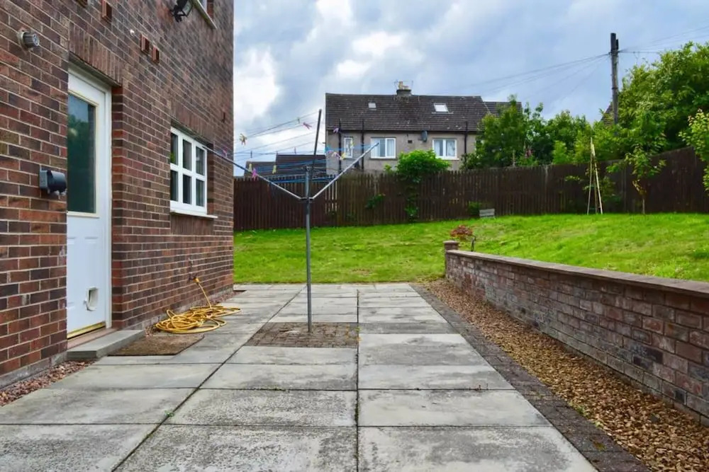 3 Bedroom House With Parking