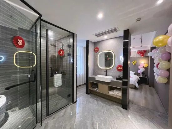 TUK China Light Hotel (Taiyuan Era City Branch)