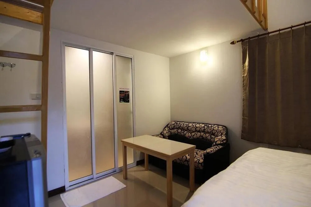 Rojanavee Resort