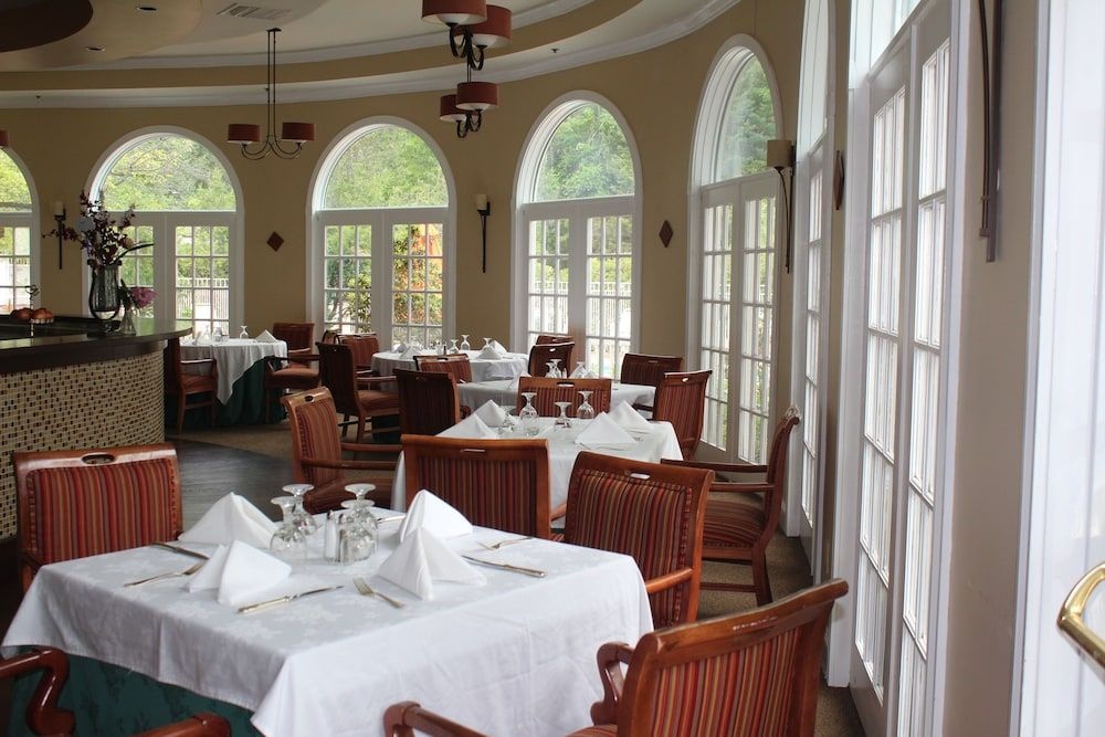 Phoenix Inn Resort