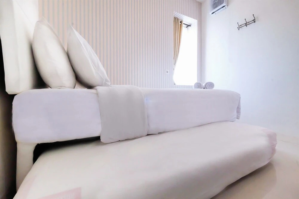 Bassura City Apartment with Mall Access