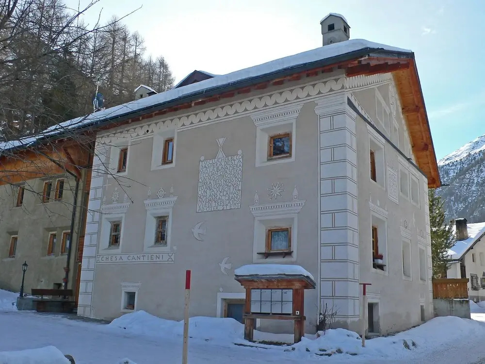 Apartment Chesa Cantieni by Interhome