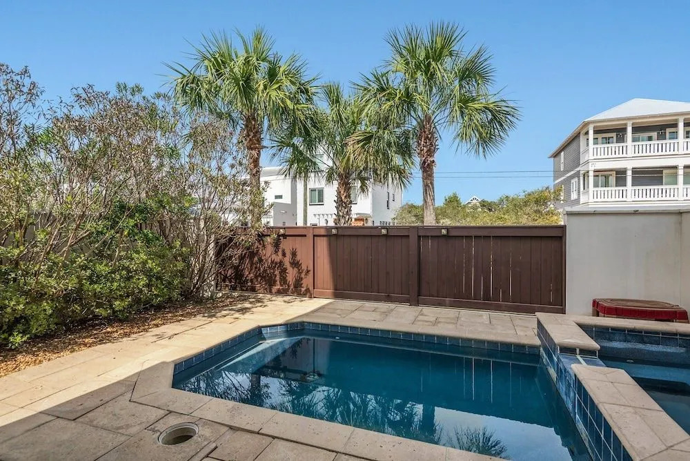 32 E Park Place Duplex #802