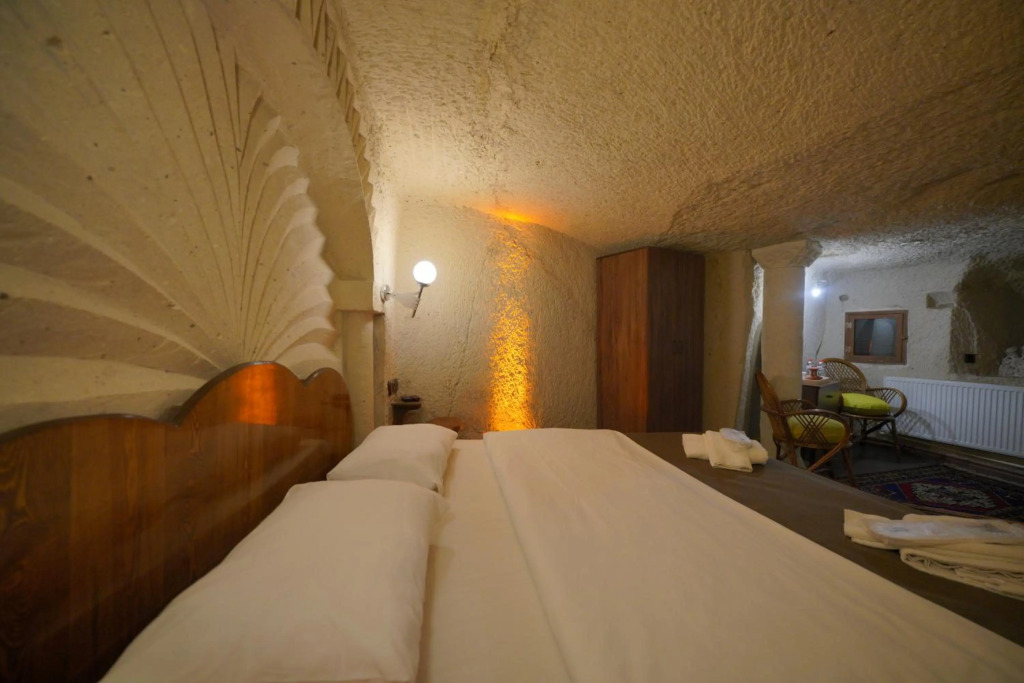 View Cave Hotel