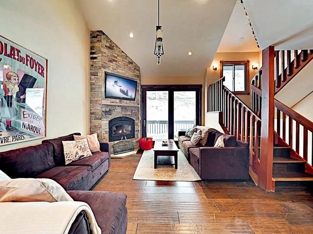 Roomy 3112 - 3 Br Townhouse