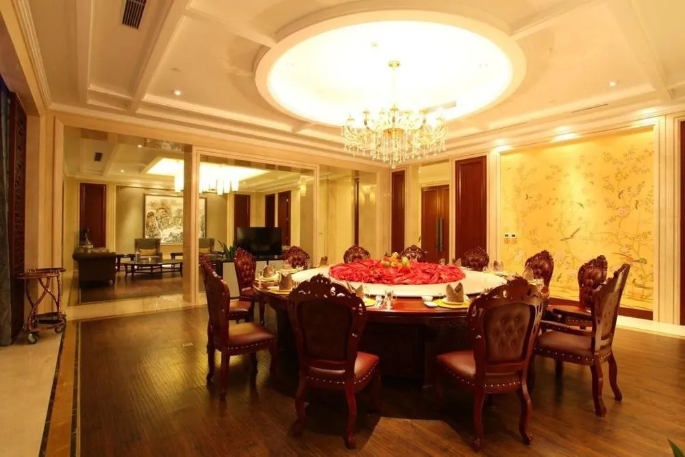 Longyuan Hotel