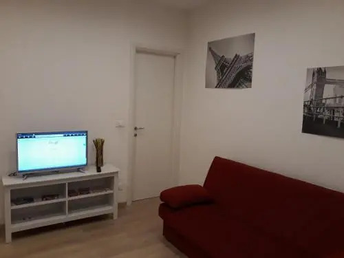 Alysia Apartment