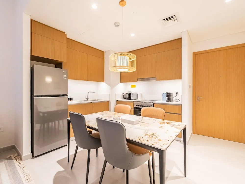 Creek Beachfront Heaven 1BR Luxe Harbor