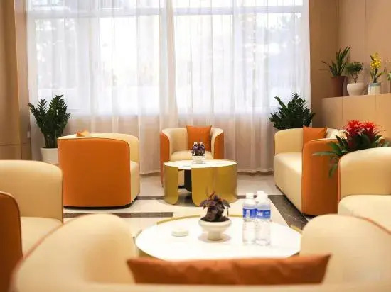 Yujia Hotel (Rongcheng Sakura Lake Sports Park)