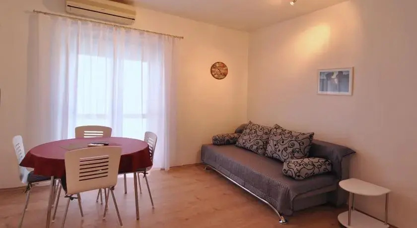 Apartment Nemo