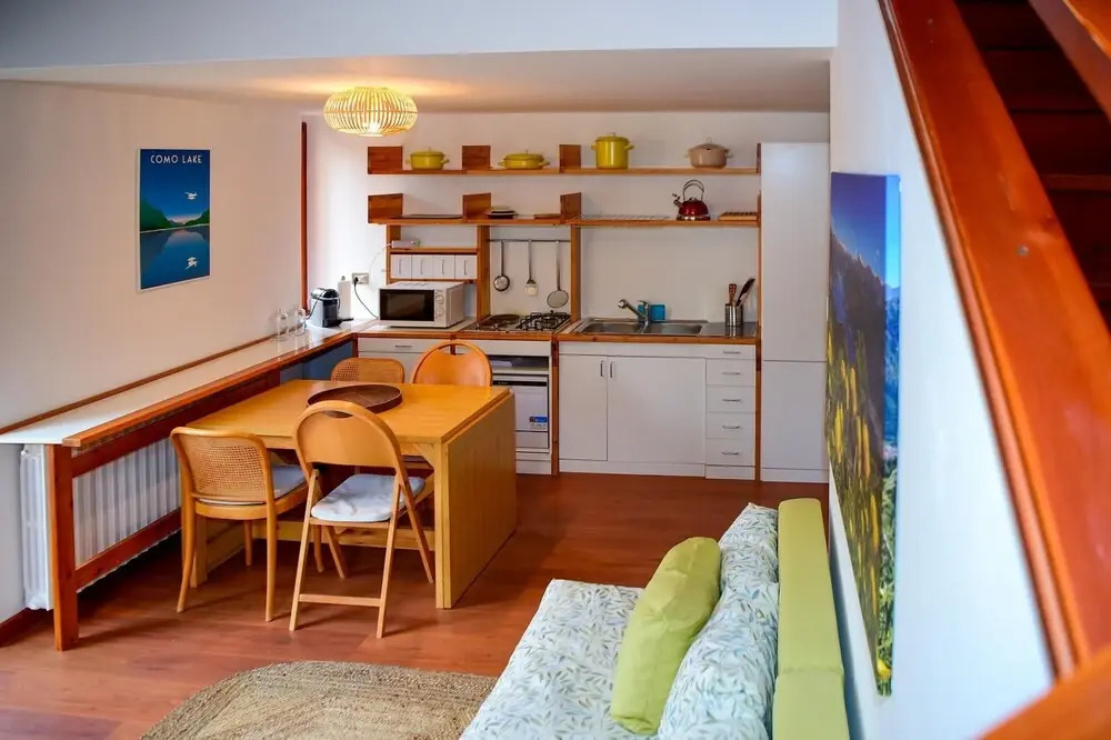 Crimson Apartment by Wonderful Italy