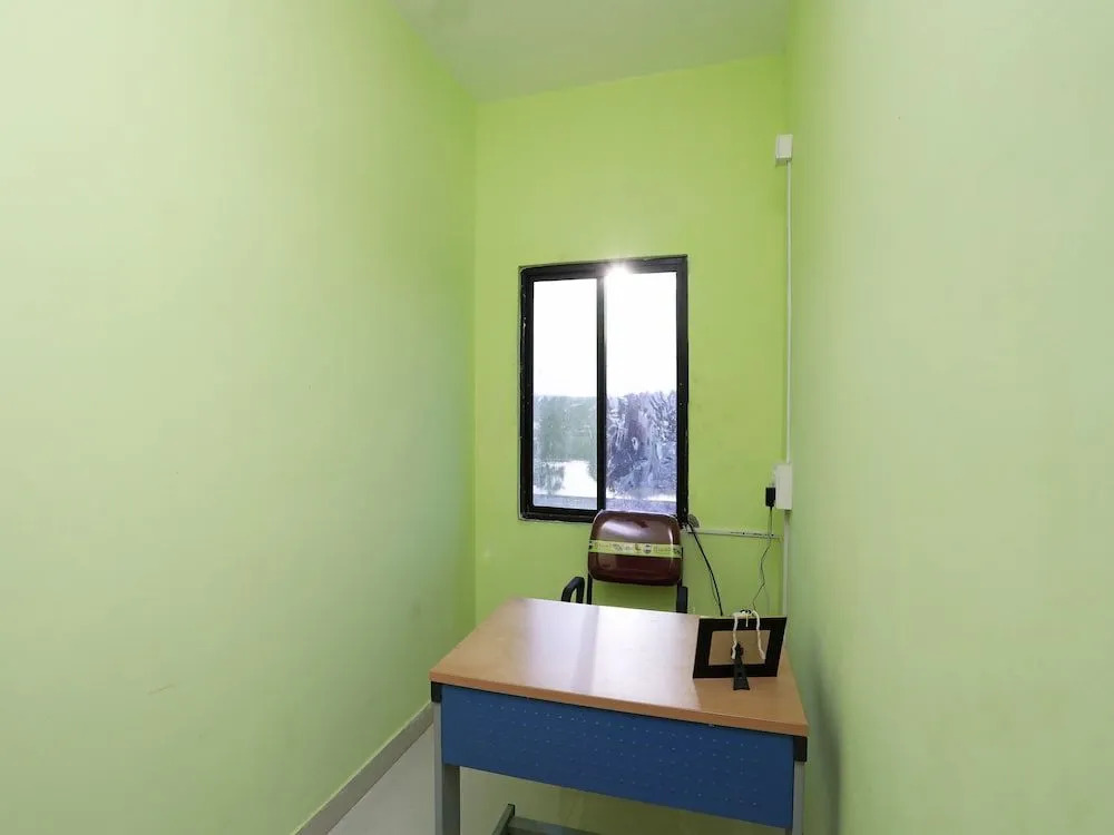 OYO 19521 Hotel Noopur Premium