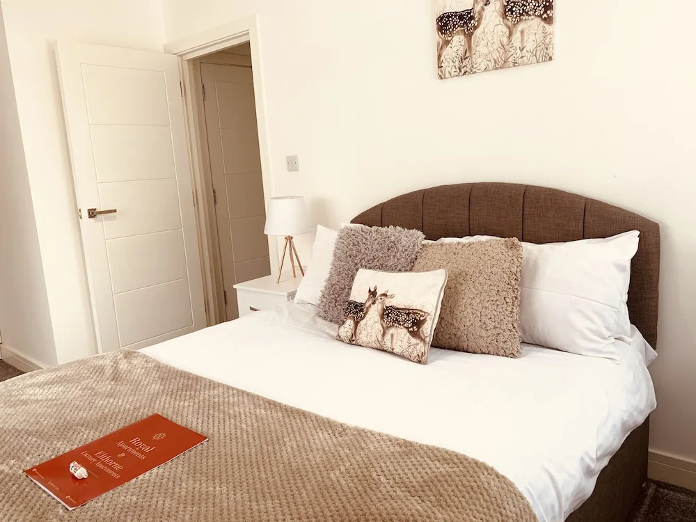 Elthorne Luxury Apartments - Uxbridge