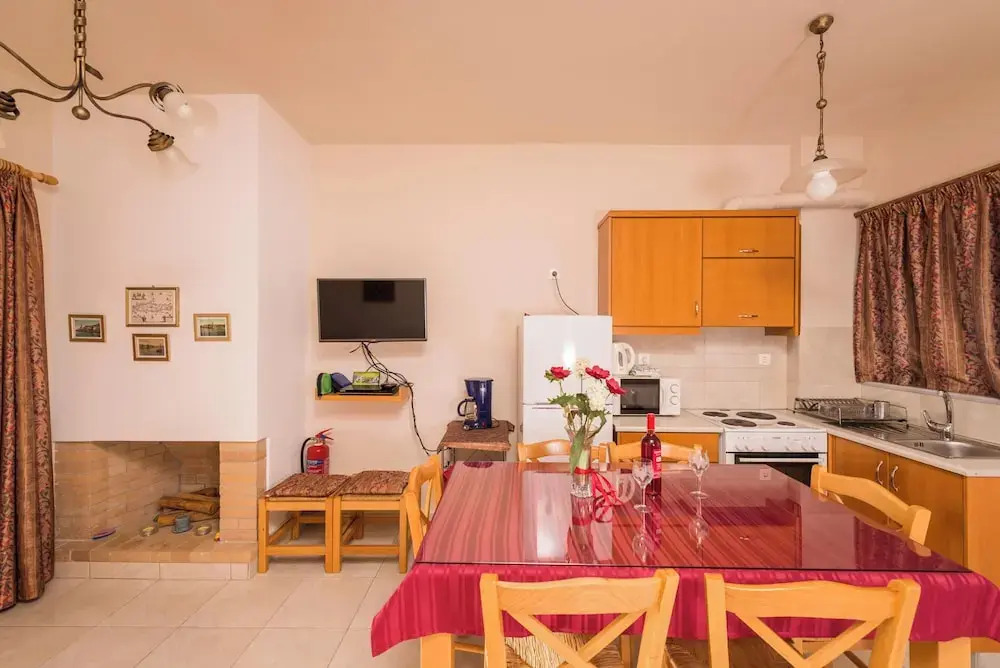 Cretan View Apartments with sea view