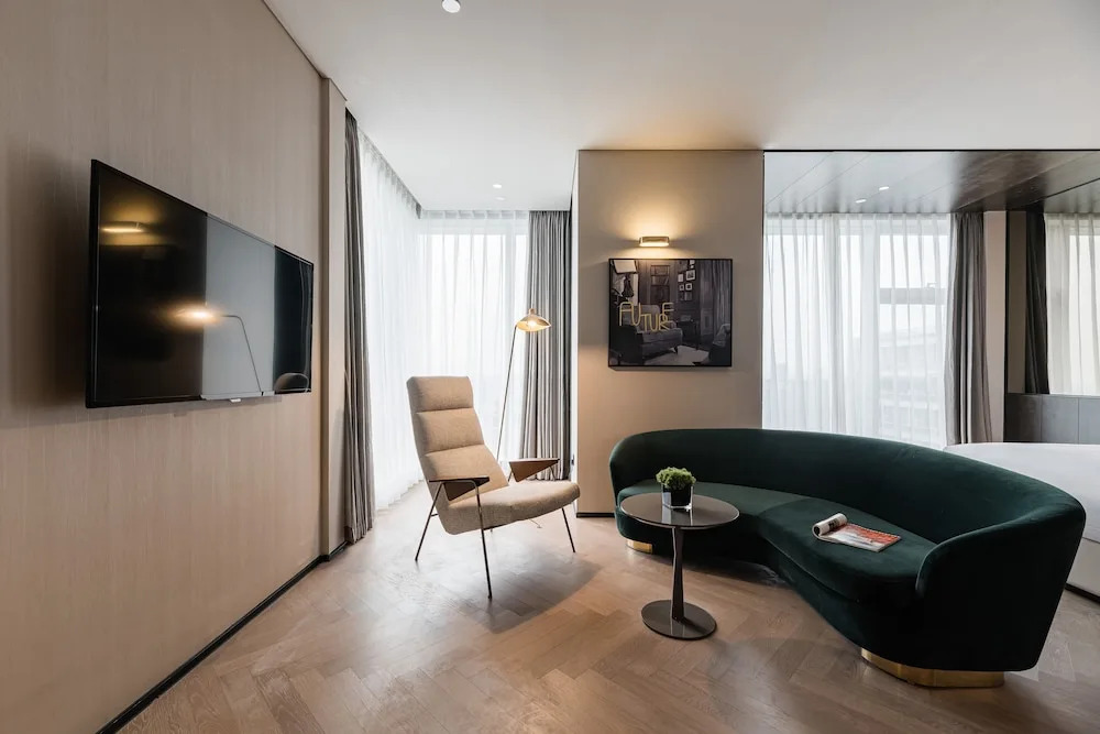 Twinkle Hotel