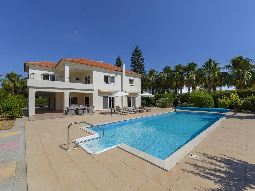 Meneou Seaside Mansion 7