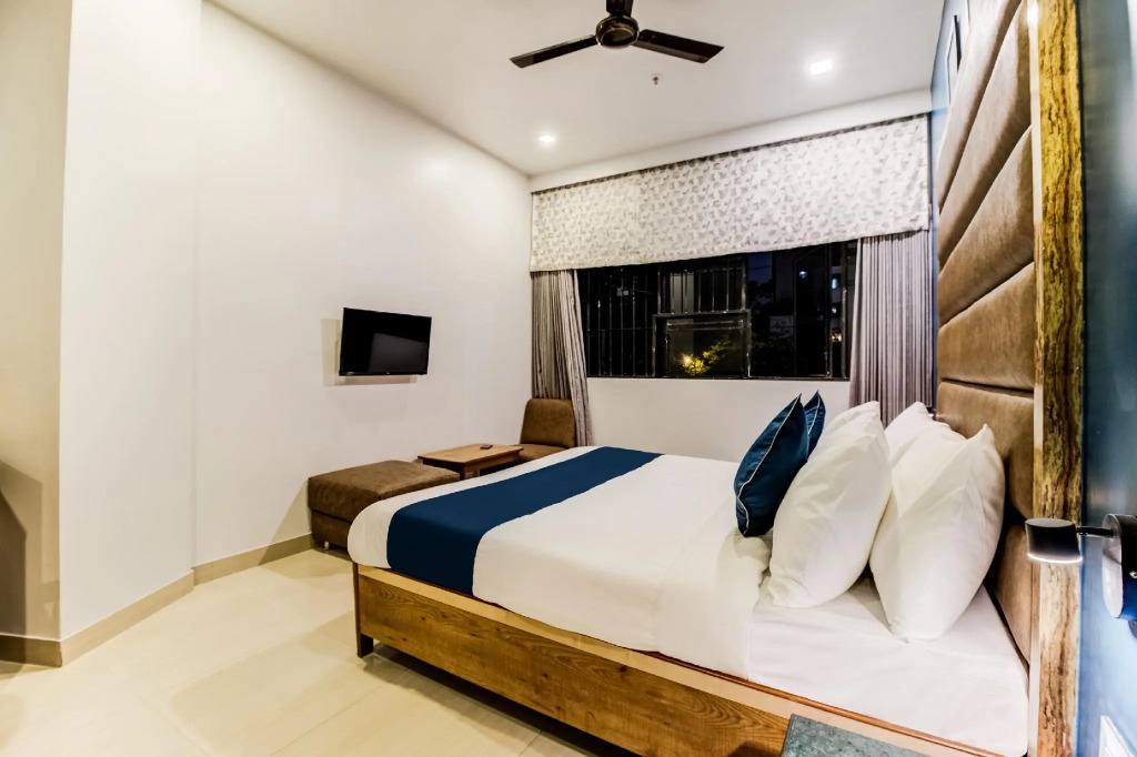 SilverKey Executive Stays 30731 Sector 29 Vashi Rd