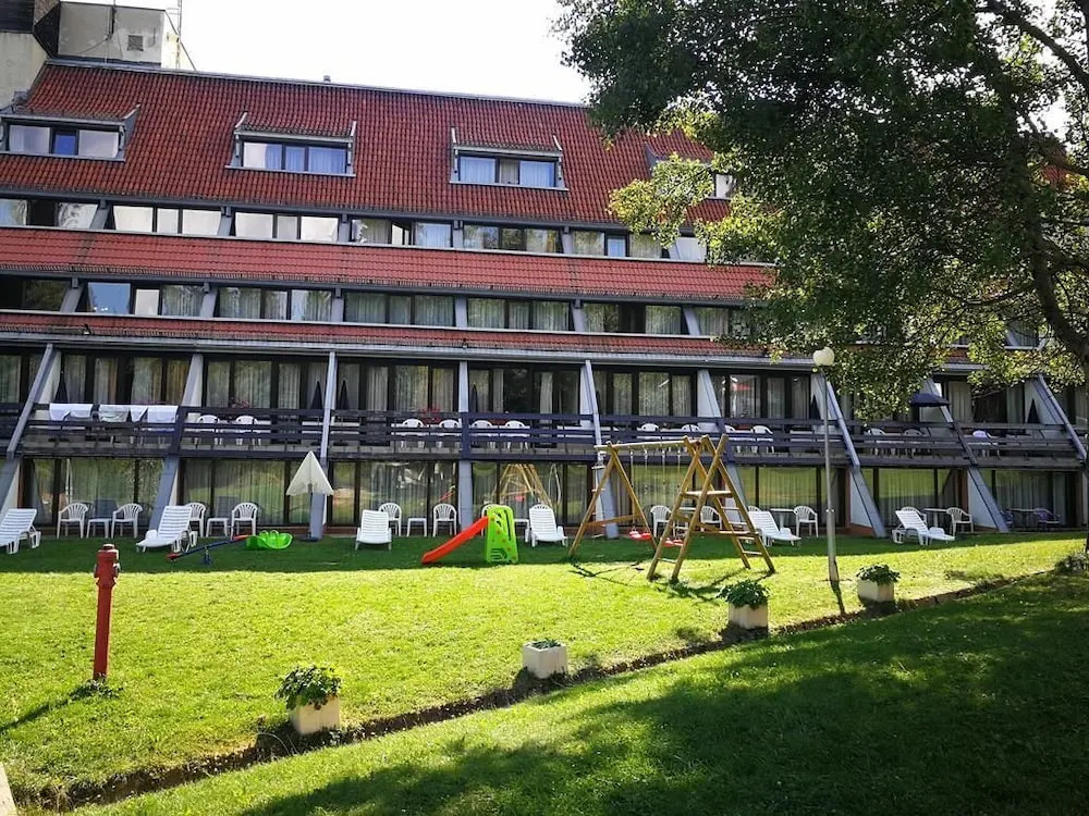 Park Hotel Ela