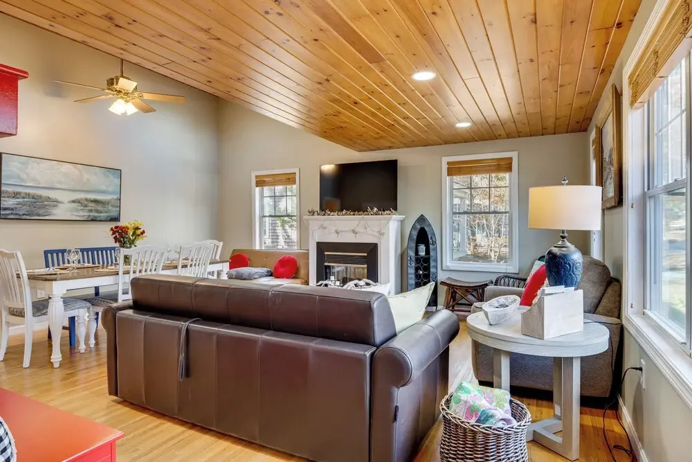 < 1 Mi to Dtwn Ogunquit! Coastal Family Retreat