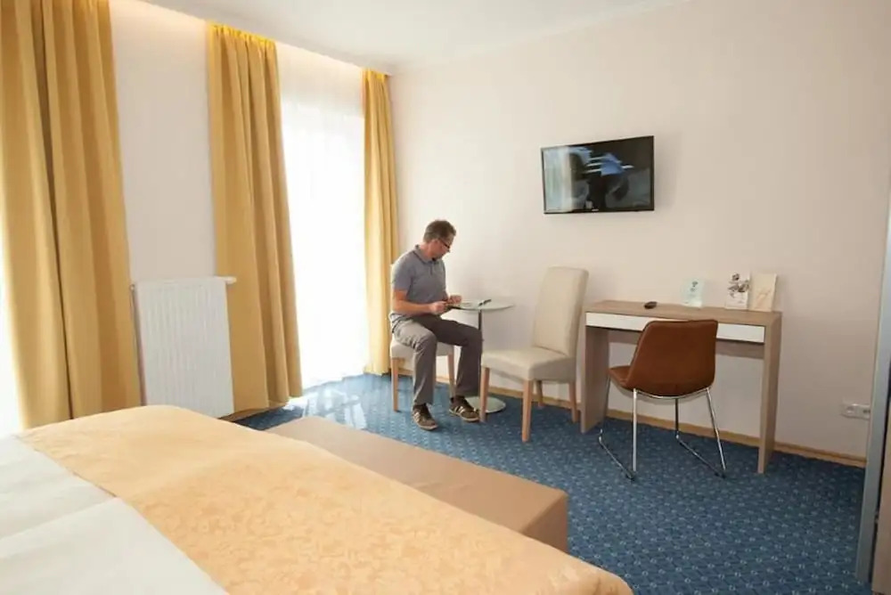 Hotel Biedermeier Hof