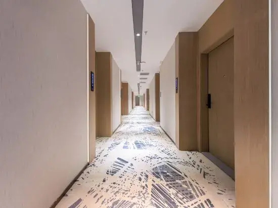 Elong Hotel (Beijing Qinghe High-speed Railway Station Xiaomi Science Park Branch)