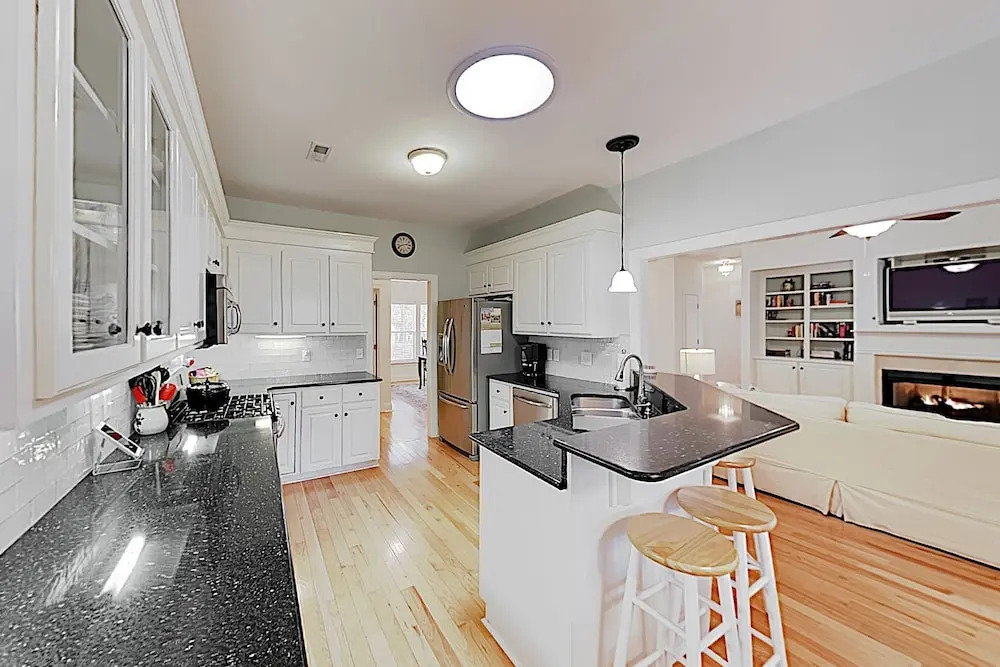New Listing! Tranquil Seabrook Island Getaway home
