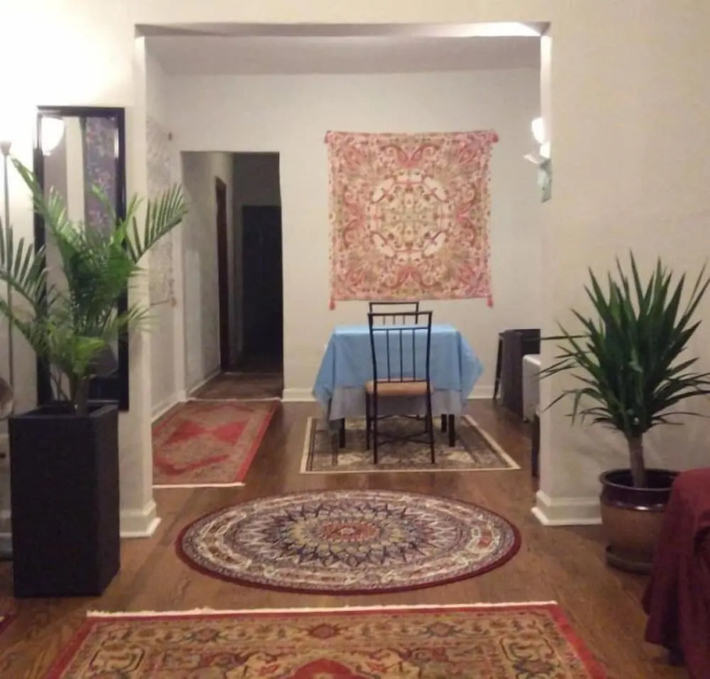 Belmont Hostel - O'Hare Blueline