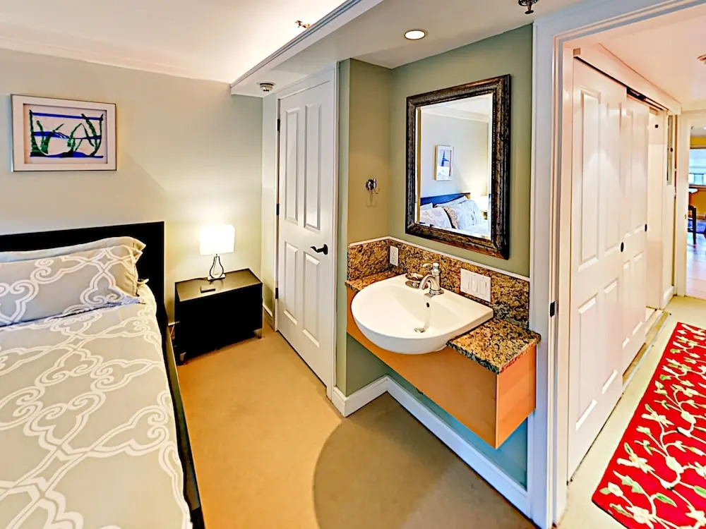 Hiawassee Condo Unit #w203 1 Bedroom 1 Bathroom Condo