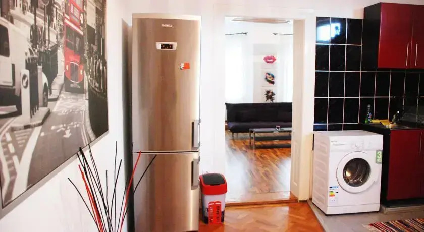 Traians Apartments