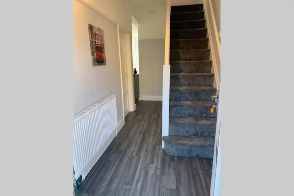 Modern fully refurbished 3 bedroom home