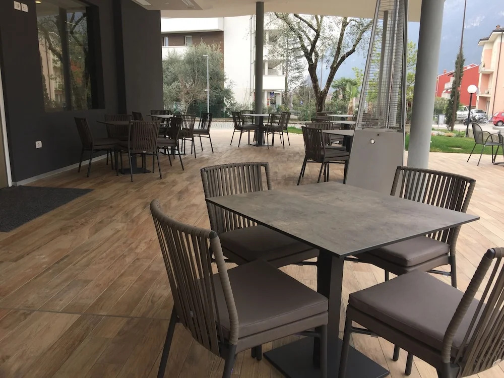 Athos Hotel