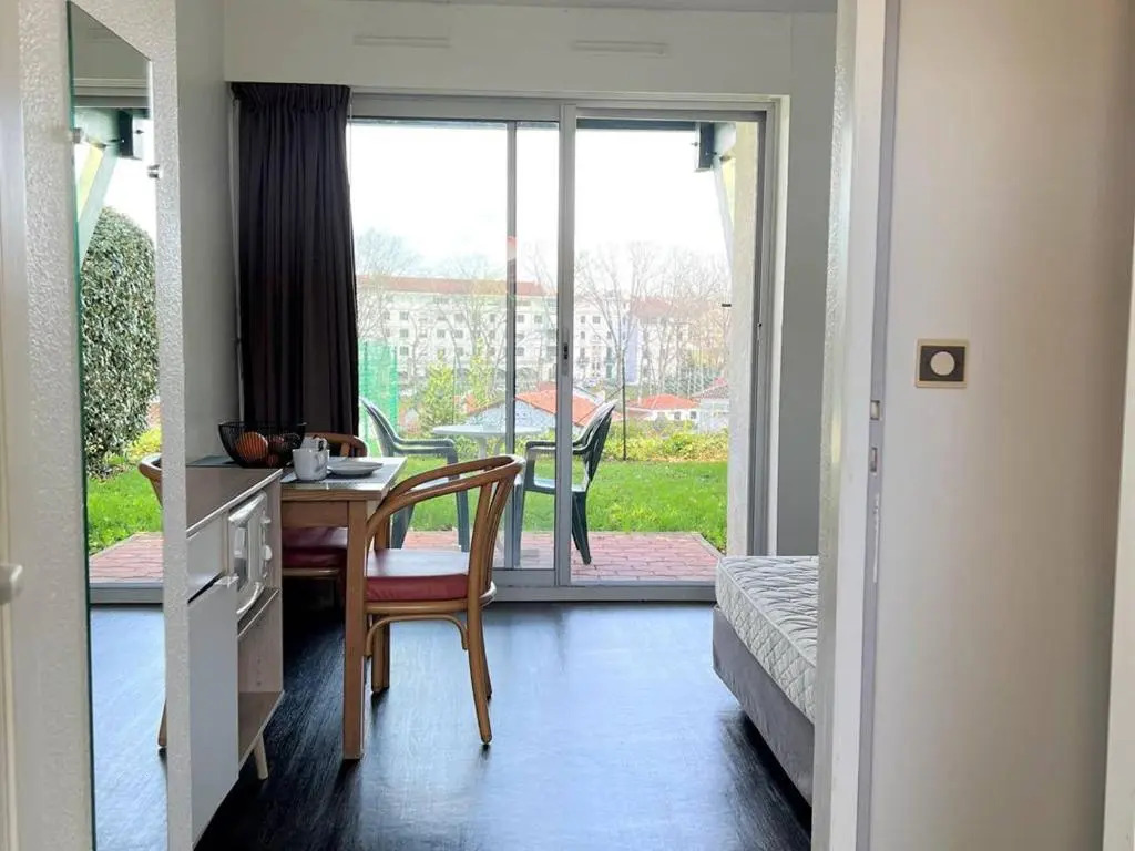 Appartement Cambo-les-Bains, 1 pièce, 2 personnes - FR-1-495-100