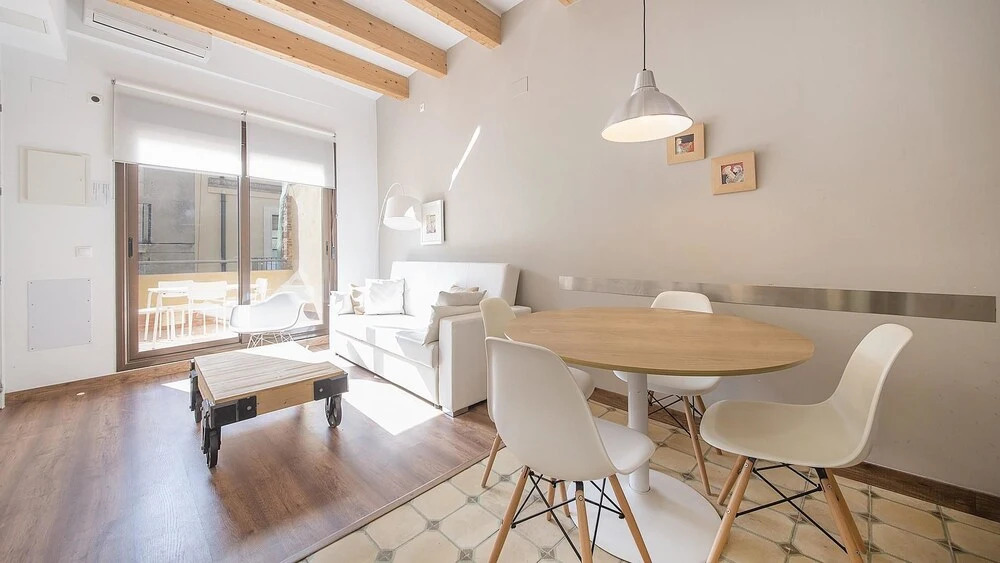 Duplex Arts Apartment A TVL 28-A
